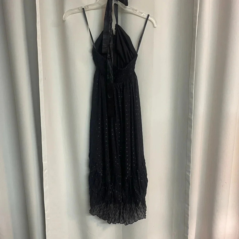 NWT H&M black strapless ( with tie around neck)size 4